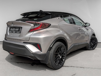 фото Toyota C-HR 2019