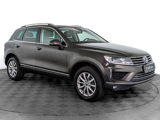 фото Volkswagen Touareg II 2015
