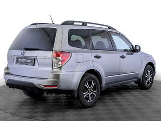 фото Subaru Forester III 2011