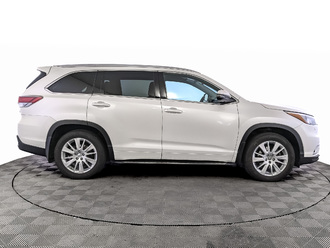 фото Toyota Highlander III 2014