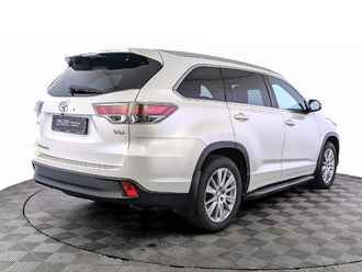 фото Toyota Highlander III 2014