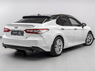фото Toyota Camry VIII 2020
