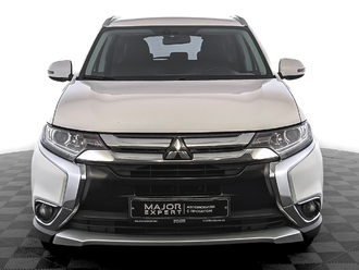 фото Mitsubishi Outlander III 2018