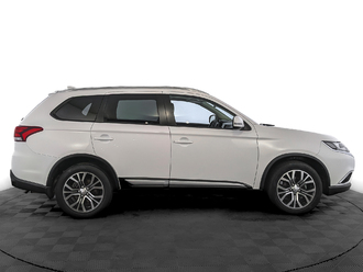 фото Mitsubishi Outlander III 2018