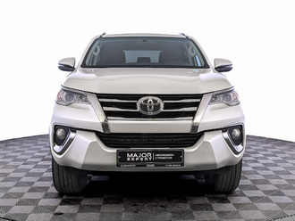 фото Toyota Fortuner II 2019