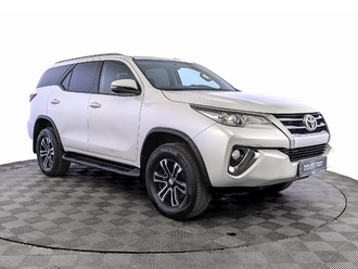 фото Toyota Fortuner II 2019