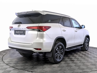 фото Toyota Fortuner II 2019