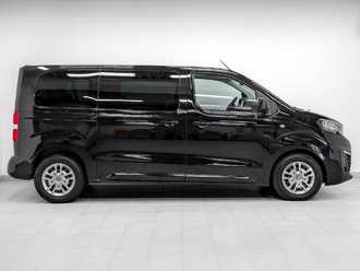 фото Peugeot Traveller 2019