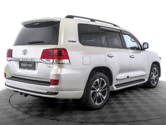 фото Toyota Land Cruiser 200 2021