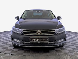фото Volkswagen Passat B8 2018
