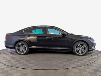 фото Volkswagen Passat B8 2018