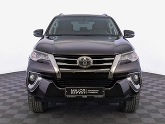 фото Toyota Fortuner II 2020