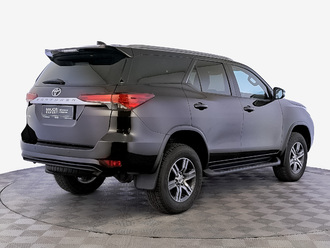 фото Toyota Fortuner II 2020