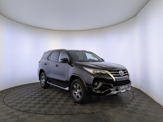 фото Toyota Fortuner II 2018