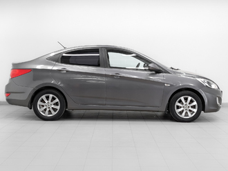 фото Hyundai Solaris I 2012