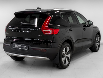 фото Volvo XC40 I 2021