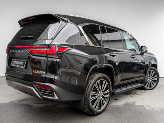 фото Lexus LX IV 2022