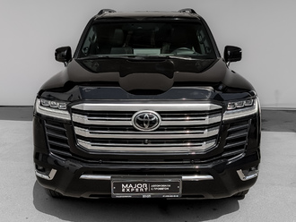 фото Toyota Land Cruiser 300 2022
