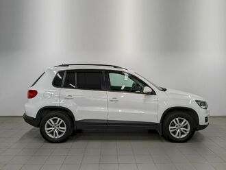 фото Volkswagen Tiguan I 2015