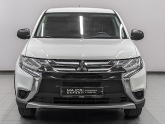 фото Mitsubishi Outlander III 2015