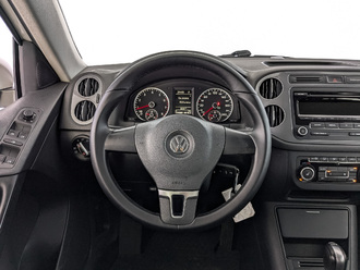 фото Volkswagen Tiguan I 2015