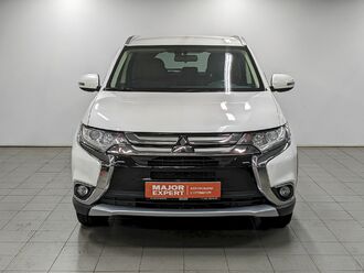 фото Mitsubishi Outlander III 2017