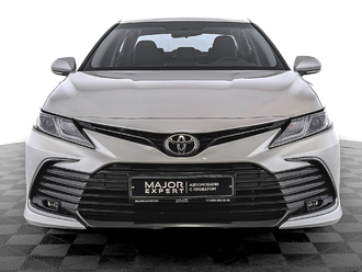 фото Toyota Camry VIII 2021