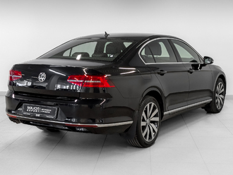 фото Volkswagen Passat B8 2019