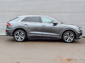 фото Audi Q8 (4M) 2021