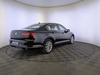 фото Volkswagen Passat B8 2019