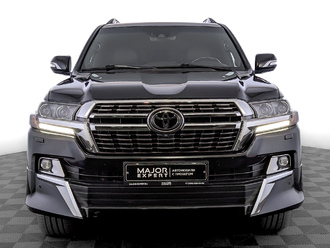 фото Toyota Land Cruiser 200 2020