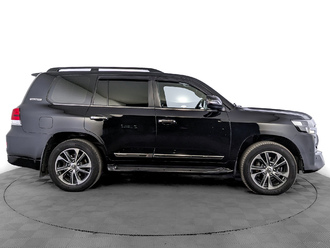 фото Toyota Land Cruiser 200 2020