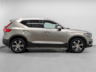 фото Volvo XC40 I 2019
