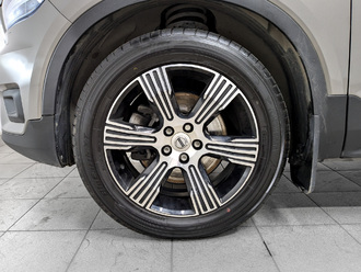 фото Volvo XC40 2019 с пробегом