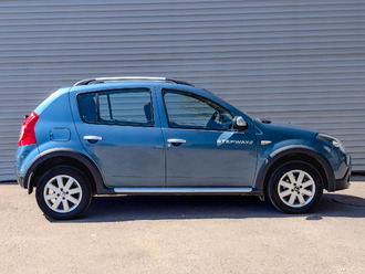 фото Renault Sandero 2013
