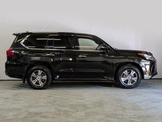 фото Lexus LX III 2021