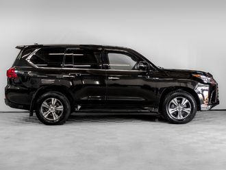 фото Lexus LX III 2021