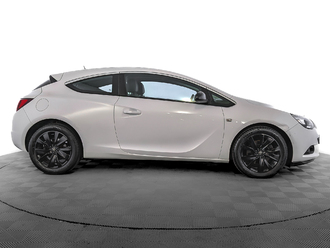 фото Opel Astra J 2014