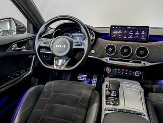 фото Kia Stinger I 2022