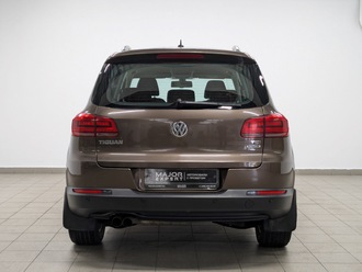 фото Volkswagen Tiguan I 2016