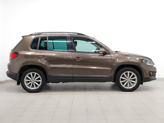 фото Volkswagen Tiguan I 2016