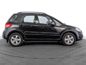 фото Suzuki SX4 2011