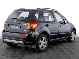 фото Suzuki SX4 2011