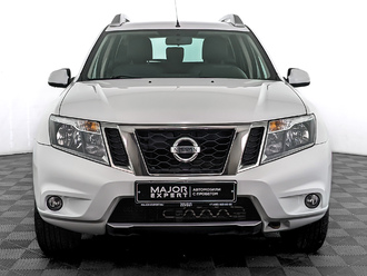 фото Nissan Terrano D10 2016
