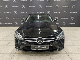 фото Mercedes-Benz C (W/S205) 2019