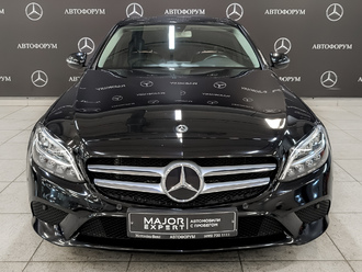 фото Mercedes-Benz C (W/S205) 2019