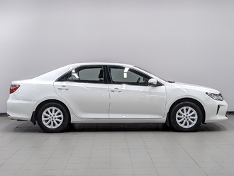 фото Toyota Camry VII 2016