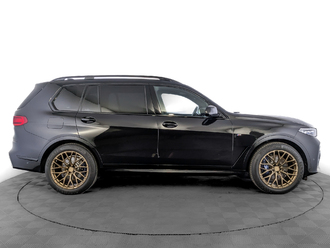 фото BMW X7 (G07) 2022
