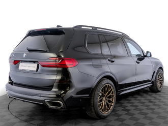 фото BMW X7 (G07) 2022
