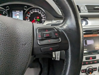 фото Volkswagen Passat B7 2012